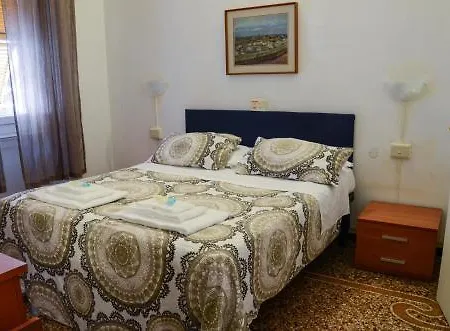 Novecento Szálloda 2*